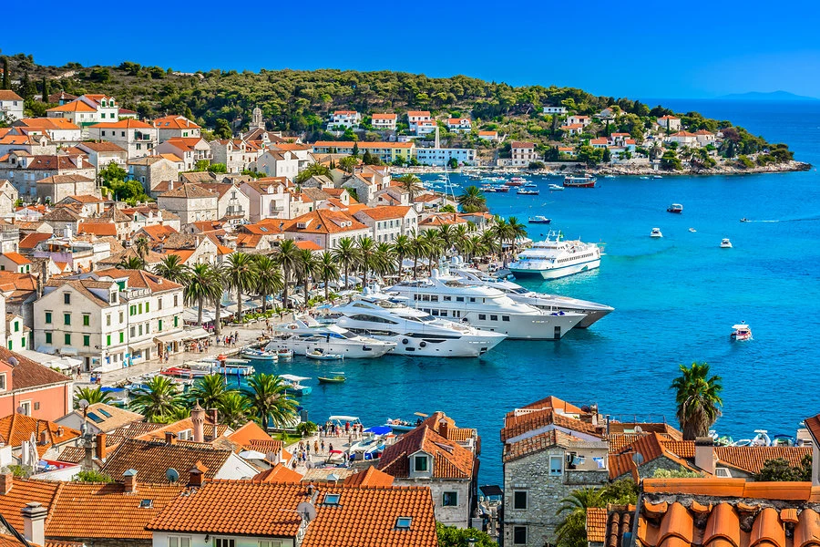 Learn Croatian for advanced learners: Speak Croatian fluently with the intermediate course! – 1