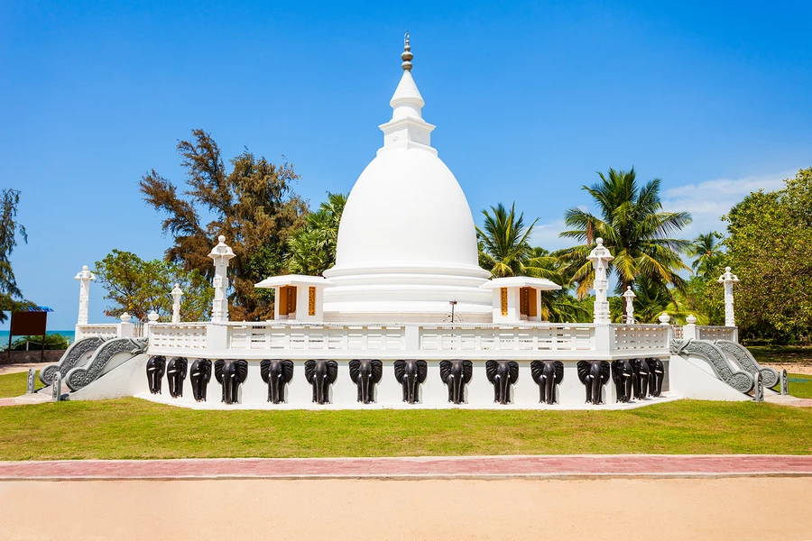 Learn over 2,100 words with this technical vocabulary trainer in Tamil and reach the level of a native speaker C1/C2 – 1