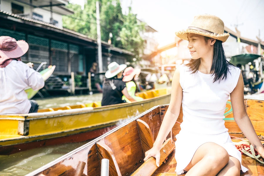 Führen Sie mit dem AI-Konversations-Coach sofort echte thailändische Gespräche – für Beruf, Reise, zweisprachige Beziehungen und Ihren neuen Alltag – 3
